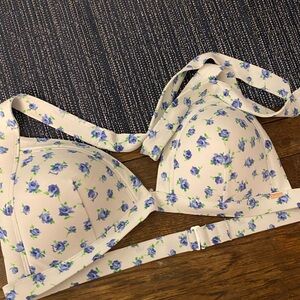 PINK Victoria's Secret Feminine Floral Bikini Top Size Medium